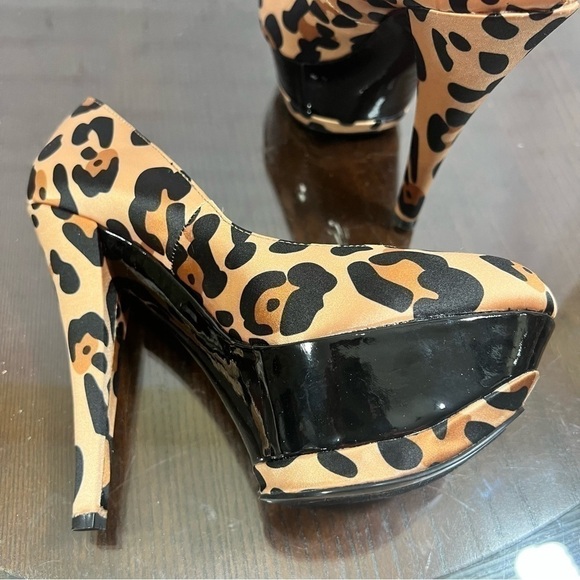 BEBE super hot & sexy sky high heels platform pump Patent & Leopard print 6 EUC - Picture 6 of 16